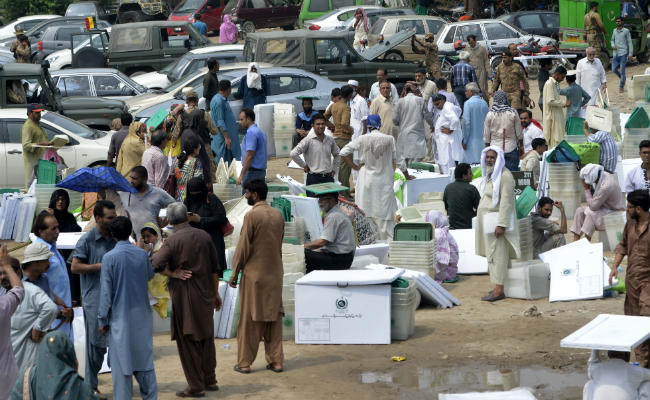 In A First, Transgenders To Be Observers In Pakistan Polls