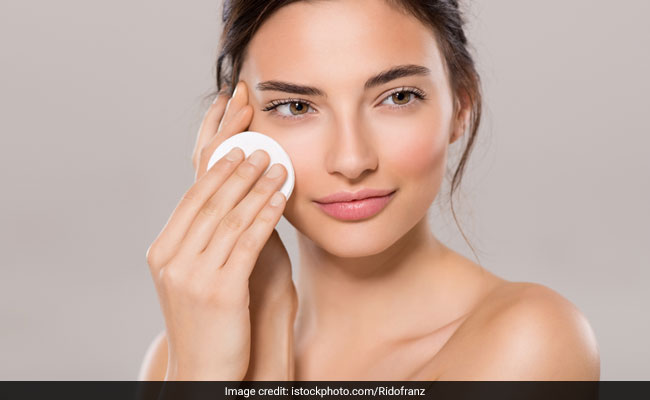 3 Amazing Homemade Skin Toners For Glowing Skin