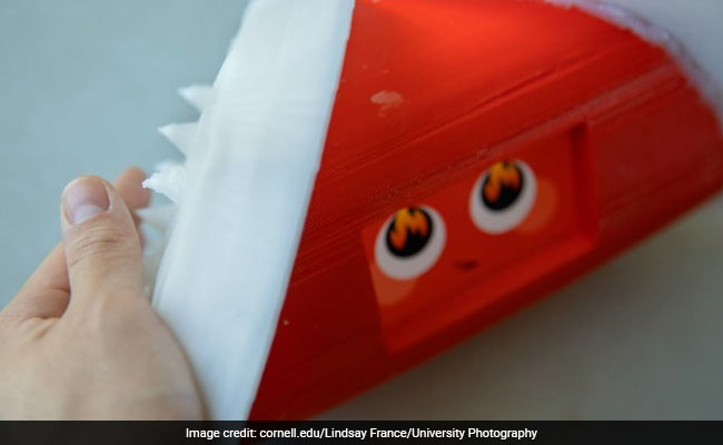 Now An "Emotional" Robot That Can Show You How It "Feels"
