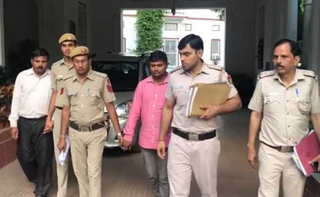 सेना से रिटायर्ड लोगों के गैंग ने सेना के जवानों को ही लगाया चूना