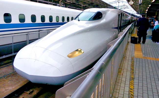 Once Again, A Japanese Train Leaves An Inexcusable 25 Seconds Early
