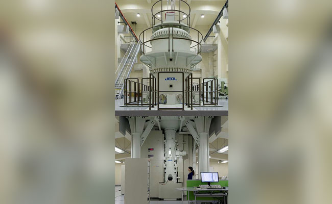 Japan Earthquake Destroys Two Of The World's Most Powerful Microscopes