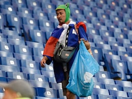 World Cup 2018: Japan Fans, Players Clean Stadium, Locker Rooms After Heart-Breaking Exit, Win Applause World Cup 2018: Japan Fans, Players Clean Stadium, Locker Rooms After Heart-Breaking Exit, Win Applause