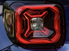 Jeep Renegade Facelift Teased, Global Unveil Soon