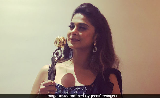 Gold Awards 2018: Jennifer Winget, Hina Khan Are Big Winners