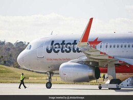 Man, Late To Board Flight, Tries To Yank Open Plane Door Man, Late To Board Flight, Tries To Yank Open Plane Door