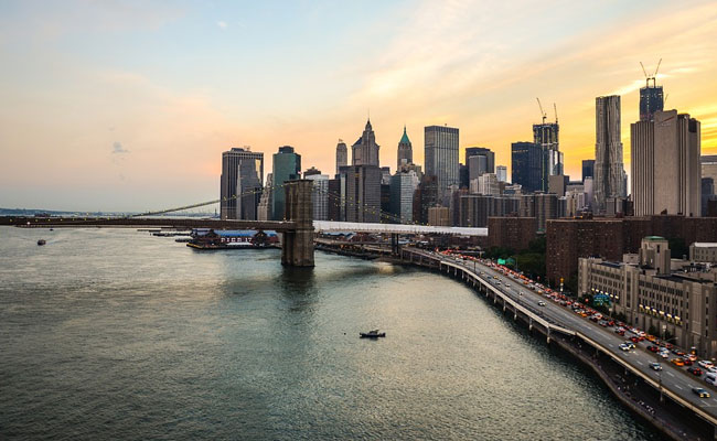 Reddit Post Warning Indian H-1B Holders Against Buying Homes In US Sparks Debate Online