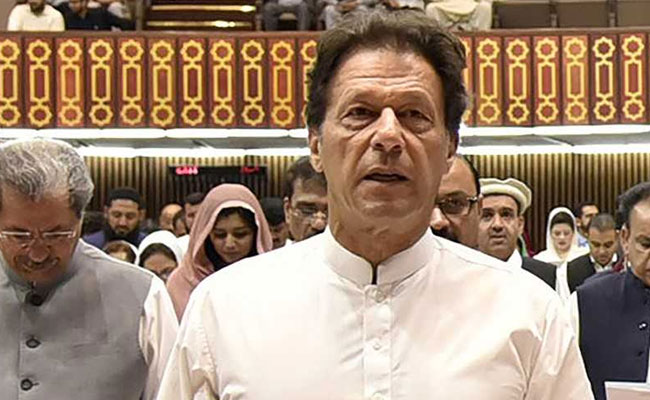 16 Ministers From Pak PM Imran Khan's Cabinet Sworn In