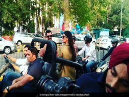 खुली जीप में इस एक्ट्रेस के साथ घूमते नजर आए जॉन अब्राहम, वीडियो हुआ Viral खुली जीप में इस एक्ट्रेस के साथ घूमते नजर आए जॉन अब्राहम, वीडियो हुआ Viral