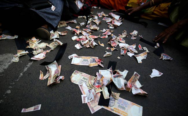 Notes Ban Enforced After "Extensive Talks With RBI": Centre To Court