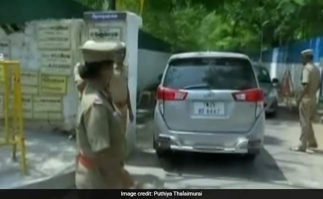 Tamil Nadu Minister, Top Cop Raided In Chennai In Gutka Scam: 10 Points