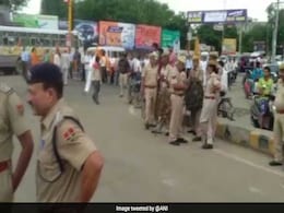 आखिर क्या है SC/ST Act, जिसके खिलाफ में देश के सवर्ण 'भारत बंद' के नाम पर हुए हैं लामबंद आखिर क्या है SC/ST Act, जिसके खिलाफ में देश के सवर्ण 'भारत बंद' के नाम पर हुए हैं लामबंद