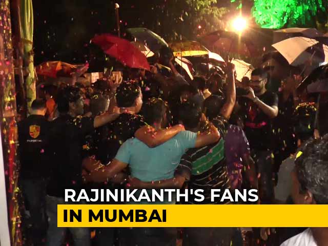 Mumbai Rains Didn't Stop Rajinikanth's Fans From Watching <i>'Kaala'</i>