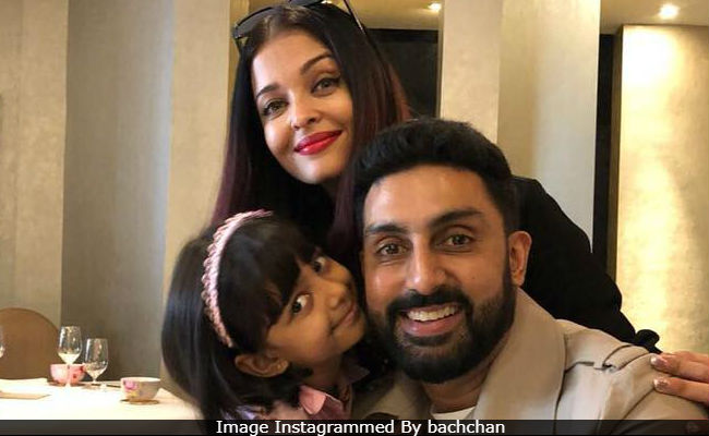 Aishwarya, Abhishek And Aaradhya Bachchan In A Million Dollar Pic. Credit - Amitabh Bachchan