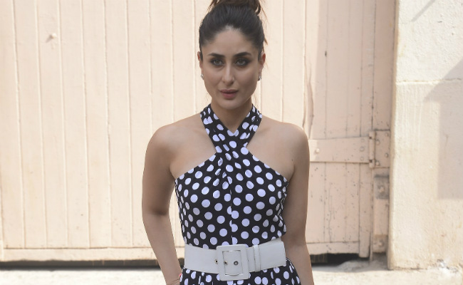 Dear Trolls, Stop Telling Kareena Kapoor To 'Dress Like A Mom.' Have You Seen Her Mother-In-Law Sharmila Tagore?