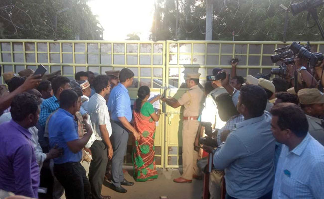 Sterlite Plant Can't Be Allowed To Operate, Supreme Court Told