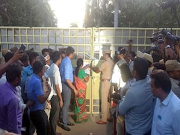 Sterlite Plant Can't Be Allowed To Operate, Supreme Court Told Sterlite Plant Can't Be Allowed To Operate, Supreme Court Told