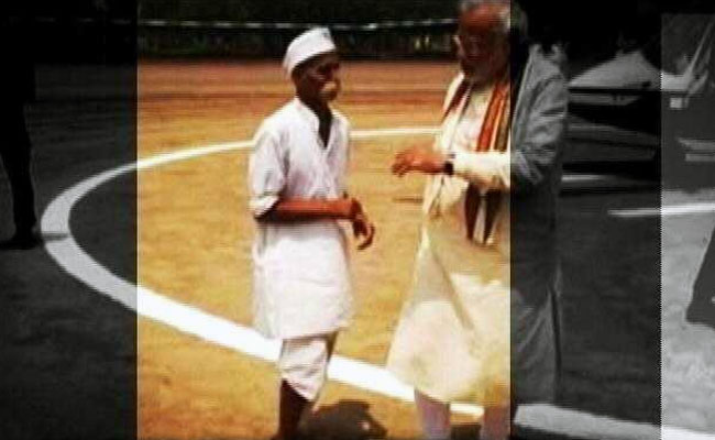 संभाजी भिड़े के बारे में जाने सब कुछ जिन्होंने पीएम मोदी के बुद्ध वाले बयान का किया विरोध