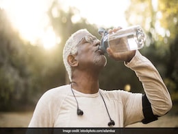 Drinking Water: खड़े होकर पानी पीने से होते ये 3 गंभीर नुकसान, इस आदत को आज ही छोड़ दें, बाद में पछताने से फायदा नहीं Drinking Water: खड़े होकर पानी पीने से होते ये 3 गंभीर नुकसान, इस आदत को आज ही छोड़ दें, बाद में पछताने से फायदा नहीं