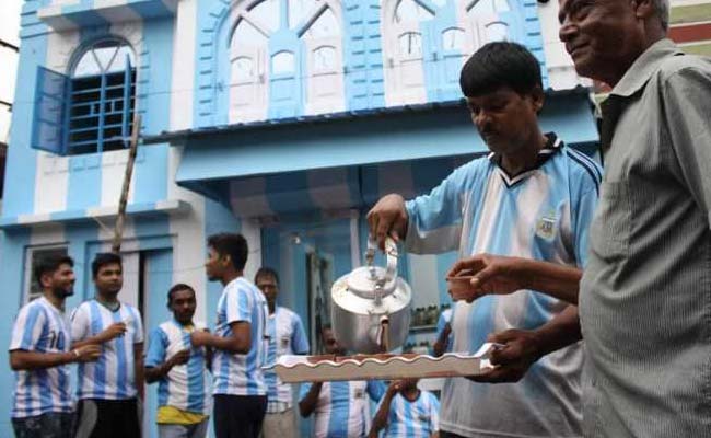 For Love Of Messi. Kolkata Tea-Seller Paints Home In Argentina Colours