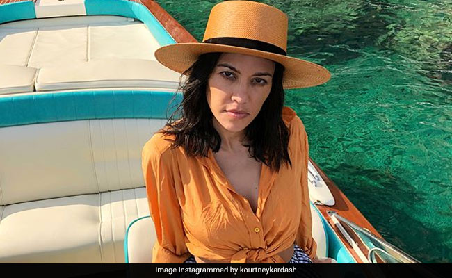 Kourtney Kardashian Is Living Her Most Stylish Life On An Italian Holiday