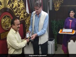 Delhi's Health Official Wins WHO Award On Tobacco Control Initiative Delhi's Health Official Wins WHO Award On Tobacco Control Initiative