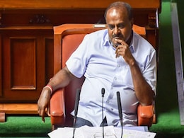 कर्नाटक : CM कुमारस्वामी ने फेंका ऐसा पासा कि बीजेपी को भी भेजने पड़े अपने विधायक होटल के अंदर, 10 बड़ी बातें कर्नाटक : CM कुमारस्वामी ने फेंका ऐसा पासा कि बीजेपी को भी भेजने पड़े अपने विधायक होटल के अंदर, 10 बड़ी बातें