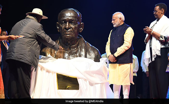 PM Modi Unveils Sardar Patel's Statue At Community Event In Uganda