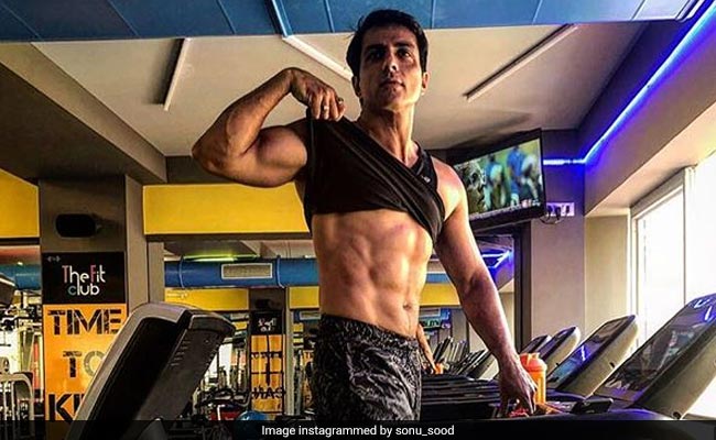 Sonu Sood's Insta bio reads, "Actor, fitness lover, learner"