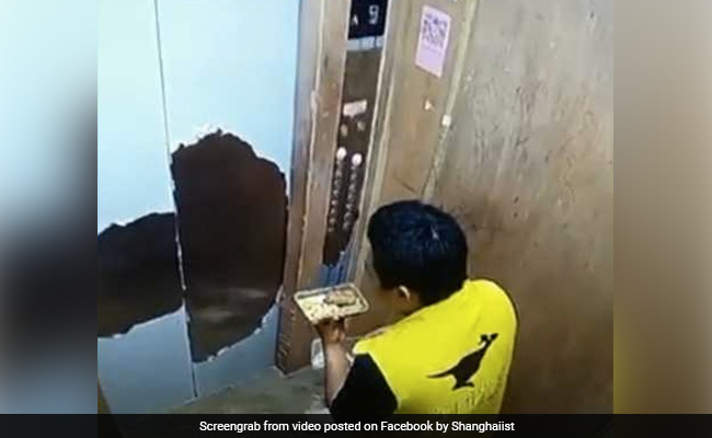 Caught On Camera: Chinese Delivery Man Eats Customer's Meal, Fired