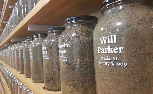 एक जैसे है रंगभेद और जातिवाद...