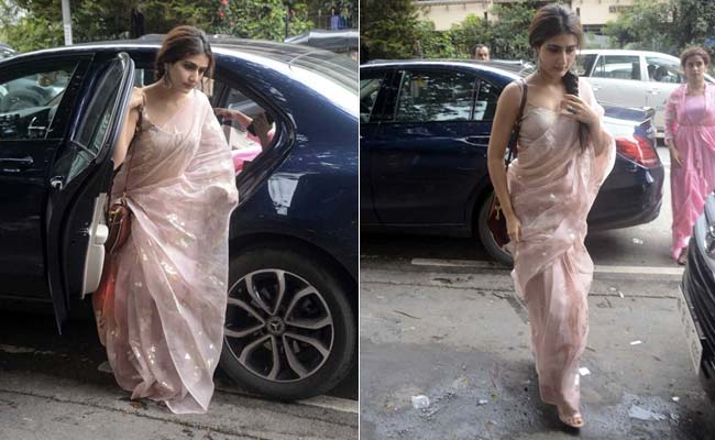 Yes, Fatima Sana Shaikh Wore A <i>Saree</i>. No, It's Not Her First <i>Saree</i>