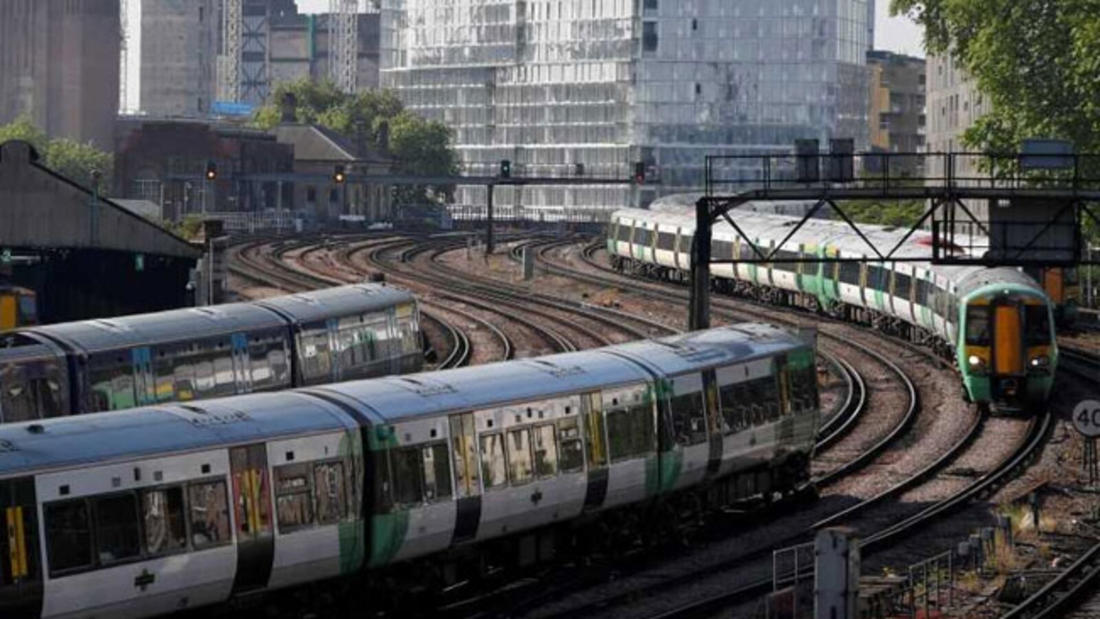 Three Dead After Being Hit By Train In South London