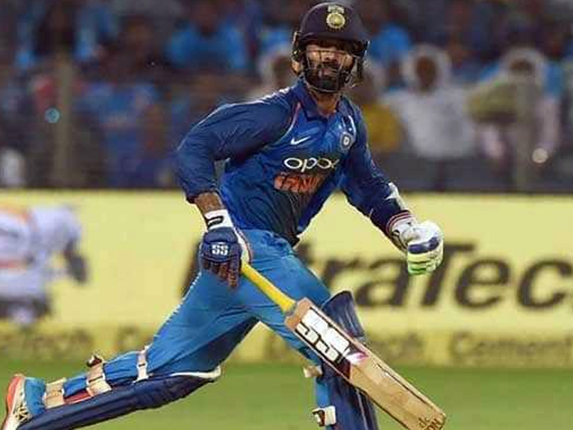 दिनेश कार्तिक के अलावा ये बल्‍लेबाज आखिरी गेंद पर 6 जड़कर अपनी टीम को दिला चुके जीत