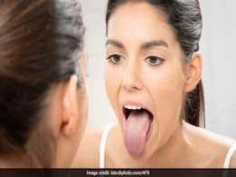 Tongue Color Indication: जीभ का रंग देखकर आप खुद लगा सकते हैं अपनी छुपी हुई बीमारी का पता, जानें किस कलर का क्या मतलब Tongue Color Indication: जीभ का रंग देखकर आप खुद लगा सकते हैं अपनी छुपी हुई बीमारी का पता, जानें किस कलर का क्या मतलब