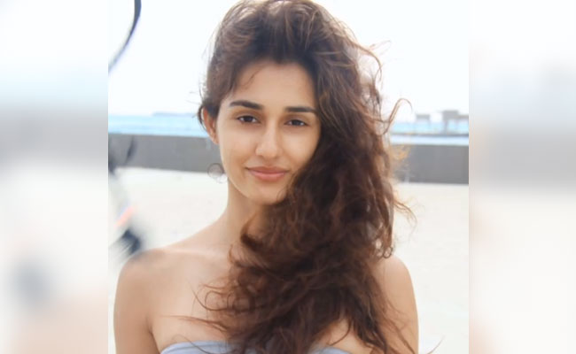 इंटरनेट पर दिशा पटानी ने मचाई धूम, 18 लाख बार देखा गया Viral Video