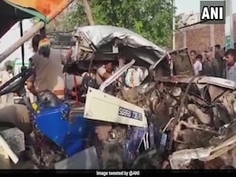 मध्यप्रदेश के मुरैना में जीप और ट्रैक्टर ट्रॉली में जोरदार टक्कर, 15 लोगों की मौत मध्यप्रदेश के मुरैना में जीप और ट्रैक्टर ट्रॉली में जोरदार टक्कर, 15 लोगों की मौत