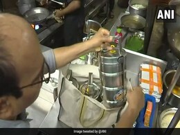 Pune Restaurant Delivers Food In Steel Lunch Boxes After Plastic Ban Pune Restaurant Delivers Food In Steel Lunch Boxes After Plastic Ban