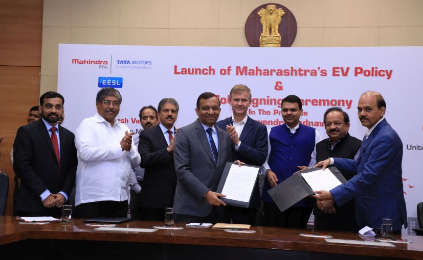 Mahindra Signs MoU To Deploy EVs In Maharashtra; Offers e2oPlus On Zoomcar