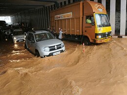 HD Kumaraswamy Takes Stock As Rain Pounds Karnataka, PM Modi Assures Help HD Kumaraswamy Takes Stock As Rain Pounds Karnataka, PM Modi Assures Help