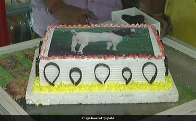 RSS-Linked Muslim Body In UP Cuts Goat-Shaped Cakes To Celebrate Bakrid