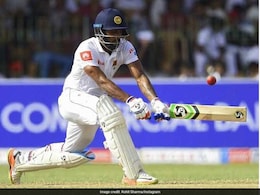 श्रीलंका के ओपनर धनुष्का गुणतिलका पर 6 मैच का लगा बैन, यह है कारण... श्रीलंका के ओपनर धनुष्का गुणतिलका पर 6 मैच का लगा बैन, यह है कारण...