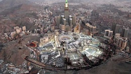 Saudi Says Shrapnel Fell In Mecca, Medina After Houthi Attack