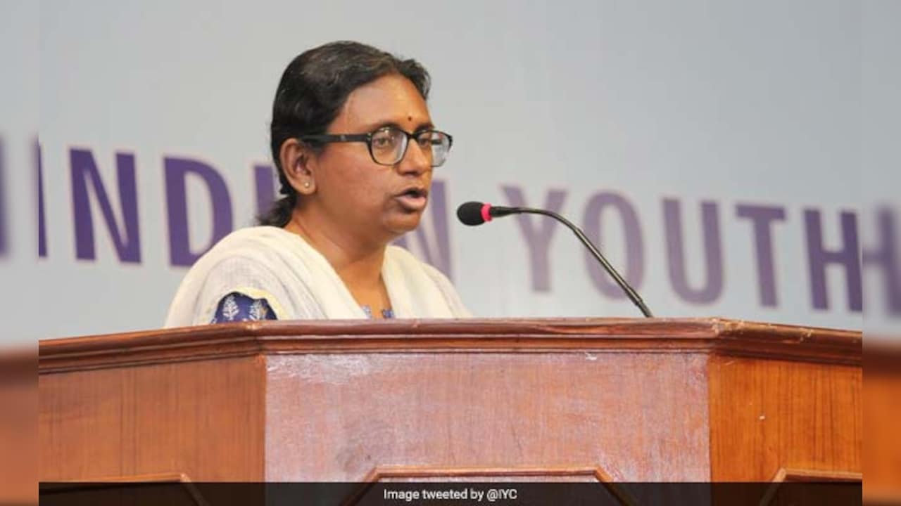 जानिए क्यों अपनी पार्टी में एक पहेली की तरह हैं मीनाक्षी नटर