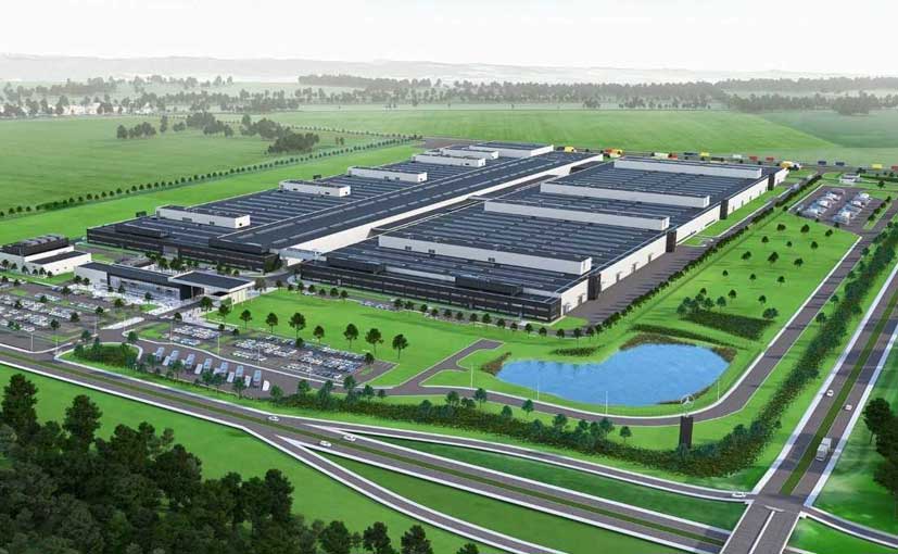 Mercedes-Benz Building New Engine Plant In Poland