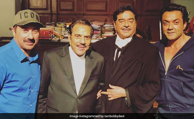 'यमला पगला दीवाना फिर से' में शत्रुघ्न सिन्हा लगाएंगे तड़का, धर्मेंद्र के लिए बोली ये बड़ी बात