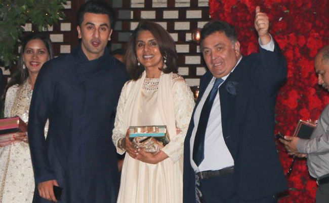 Hey Ranbir Kapoor, Your Dad Rishi Really, Really Thinks You Should Get Married Now