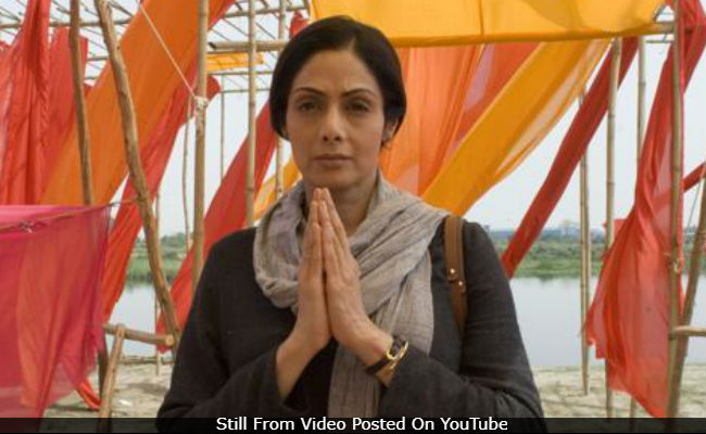IIFA Awards 2018: Sridevi Wins Best Actress For <i>MOM</i>. Boney Kapoor Collects Her Prize