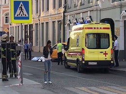 Moscow Police Say Seven Hurt As Taxi Ploughs Into Crowd Moscow Police Say Seven Hurt As Taxi Ploughs Into Crowd