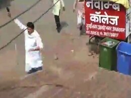 मध्यप्रदेश: हार्दिक पटेल के काफिले पर पथराव, कांग्रेस नेता ने निकाल ली पिस्तौल, VIDEO वायरल मध्यप्रदेश: हार्दिक पटेल के काफिले पर पथराव, कांग्रेस नेता ने निकाल ली पिस्तौल, VIDEO वायरल